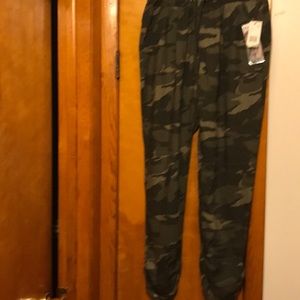 Camouflage drawstring pants